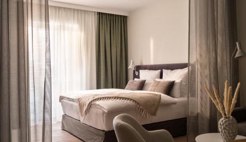 Large Studio with Side Sea View