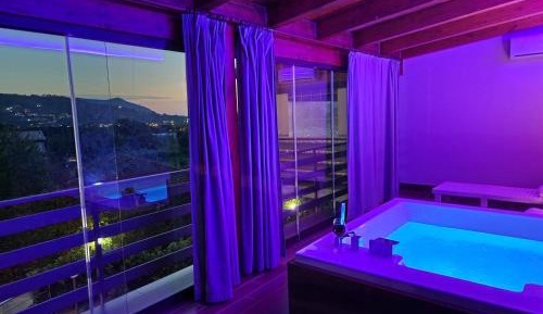 King Room with Spa Bath