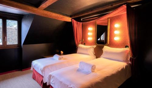 Deluxe Double or Twin Room