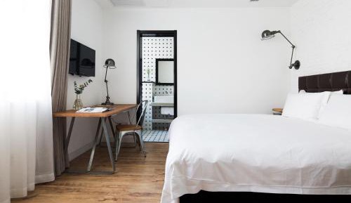 Superior King Room