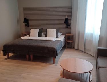 Family Room (4 Adults)