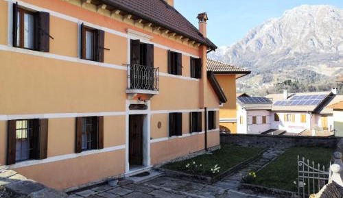 Three-Bedroom Holiday Home 