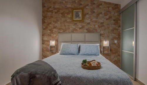 Double or Twin Room with Private Bathroom