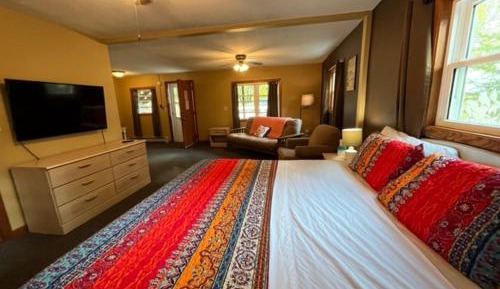 Deluxe Single Room