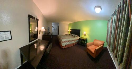 Standard King Room
