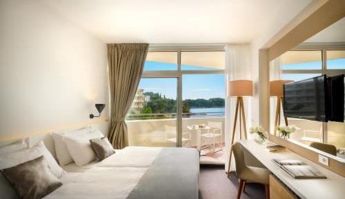 Double Room with Sea View and Balcony