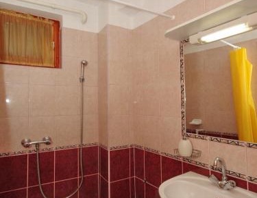 Two-Bedroom Apartment with Balcony (6 Adult) - Gabor Aron u. 15.