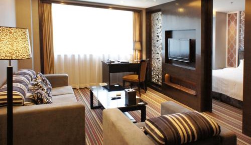 Deluxe Suite
