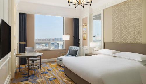 Business Deluxe, Guest room, 2 Double, City view