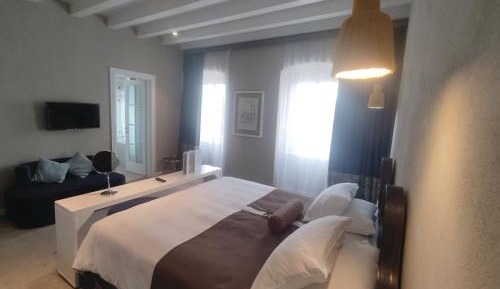 Deluxe Double or Twin Room with Sea View