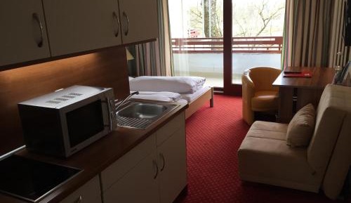 2 Double Rooms with Connecting Door