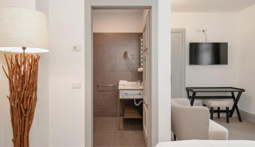 Deluxe Double Room with Spa Access