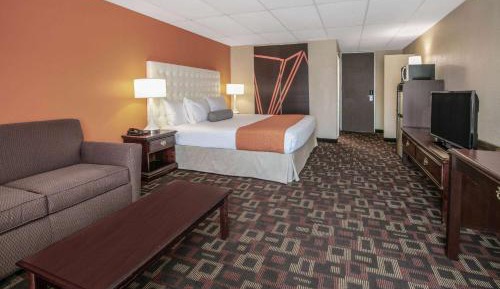 King Studio Suite - Non-Smoking