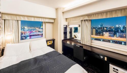 Corner Double Room with View - Non-Smoking