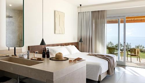Double Room with Balcony and Sea View