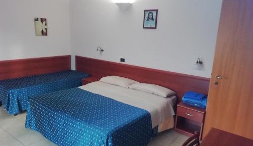 Deluxe Double Room with Extra Bed