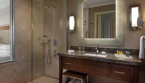 Executive King Room with Executive Lounge Access