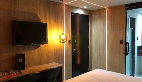 Queen Room with Spa Bath