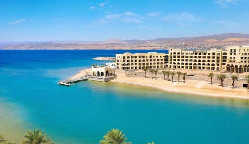 Premium King Penthouse with Balcony and Lagoon View - High Floor