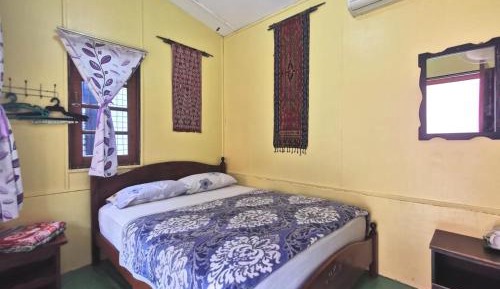 Queen Room with Shared Bathroom