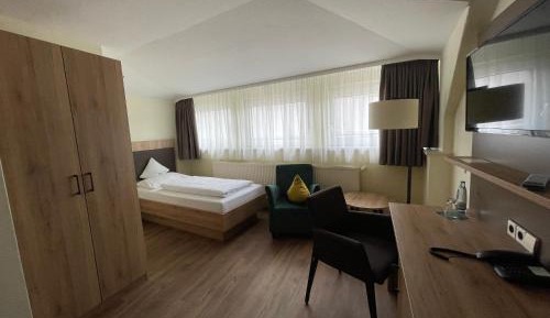 Large Single Room