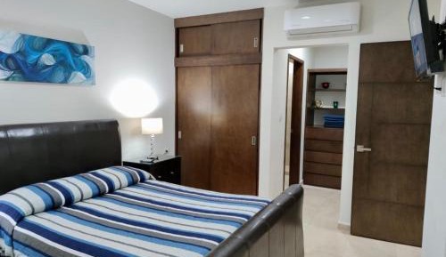 Family Two-Bedroom Apartment with View