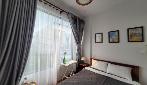 Three-Bedroom Townhouse