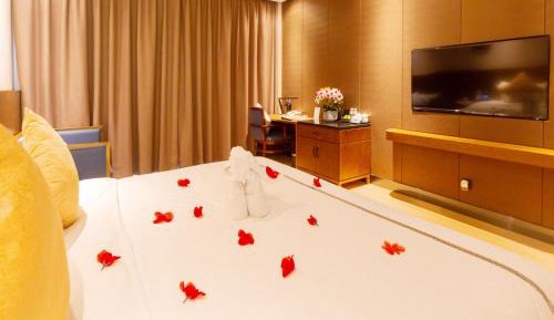 Elegant King Room