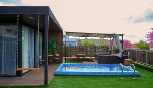 Suite with Private Pool