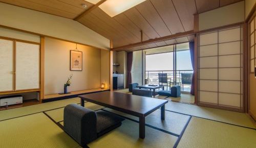 Japanese-Style Room