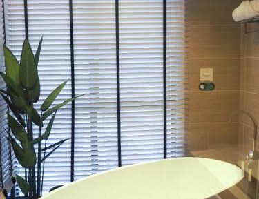 King Suite with Spa Bath