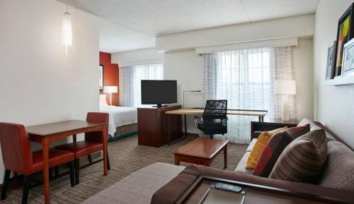 Queen Studio with Sofa Bed