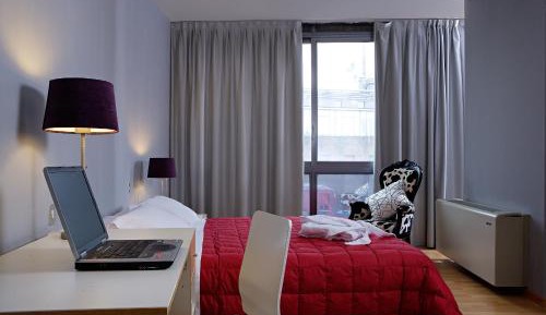 One-Bedroom Apartment (3 Adults)