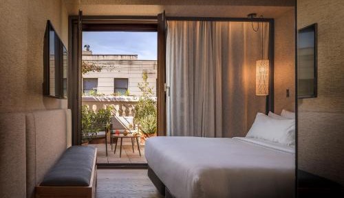 Small Double Room with Terrace