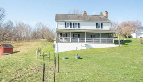 Four-Bedroom Holiday Home