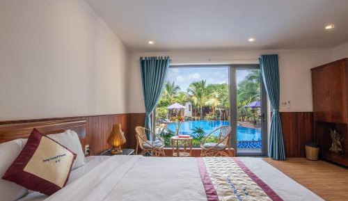 King Room with Pool View