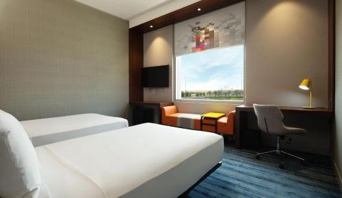 Aloft Room – Twin Bed (Complimentary Shuttle to Expo Metro Station & Al Maktoum International Airport)