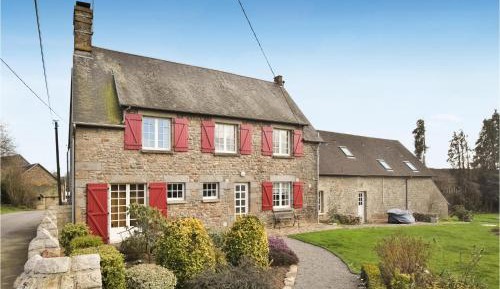 Six-Bedroom Holiday Home