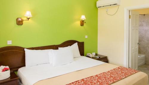 One Bedroom Croton Suite