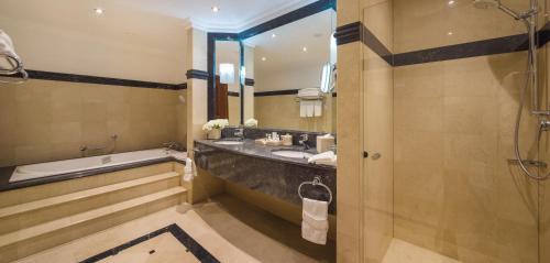 Presidential Suite with Executive Lounge Access