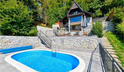 Four-Bedroom Holiday Home