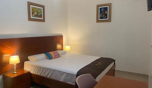 Deluxe Queen Room