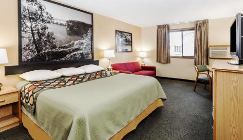 King Room - Non-Smoking