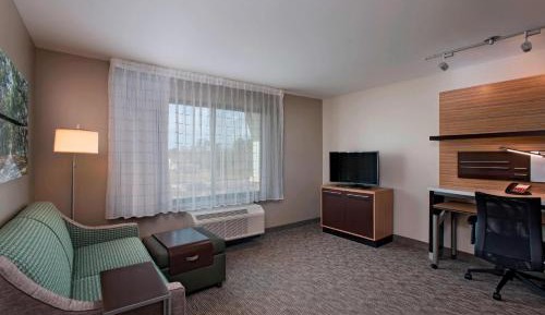 One-Bedroom King Suite