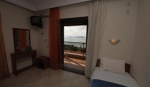 Single Room with Terrace