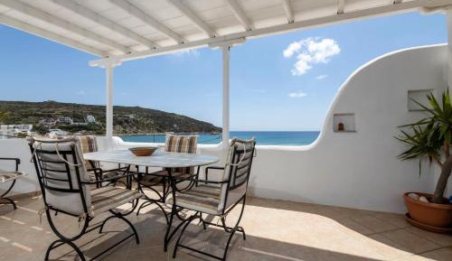 Two-Bedroom Apartment (5 Adults) with Sea View