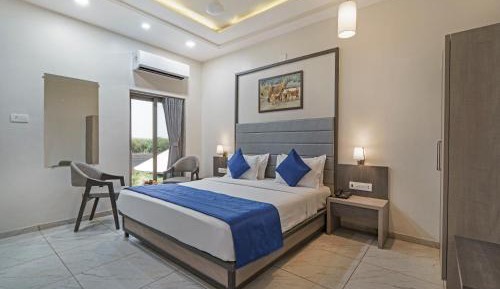 Classic Room with Balcony