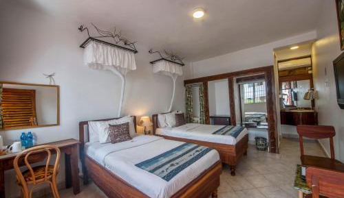 Triple Room