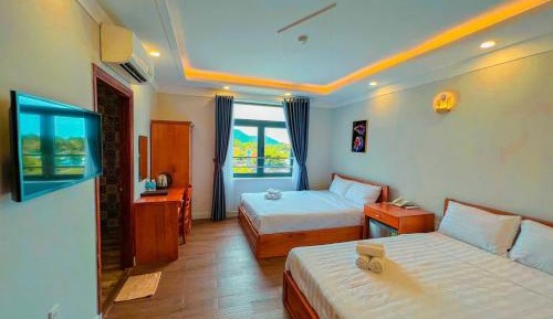 Double Room with Mountain View