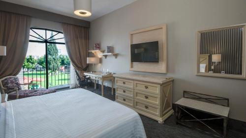 Standard King Room - Top Floor